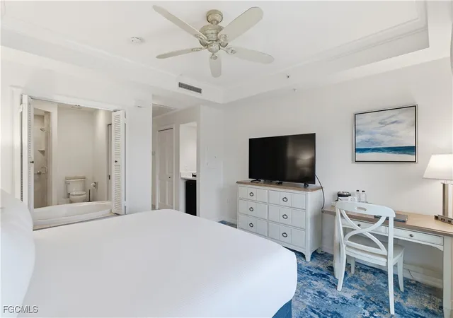 image of 221 9th St S #403, Naples, FL 34102 | MLS# 2025025760