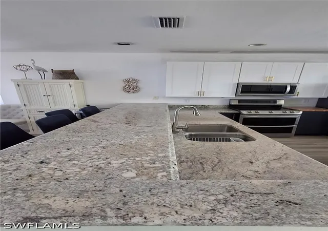 Photo 3 of Single family home for sale at 143 Useppa Is, Useppa Island, FL 33924 | MLS# 225084484 | Listing updated on 2026-09-28