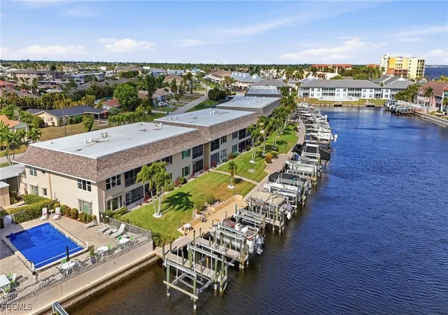 Photo 3 of Condo for sale at 4229 Se 19th Place #2B, Cape Coral, FL 33904 | MLS# 2025025894 | Listing updated on 2026-04-24