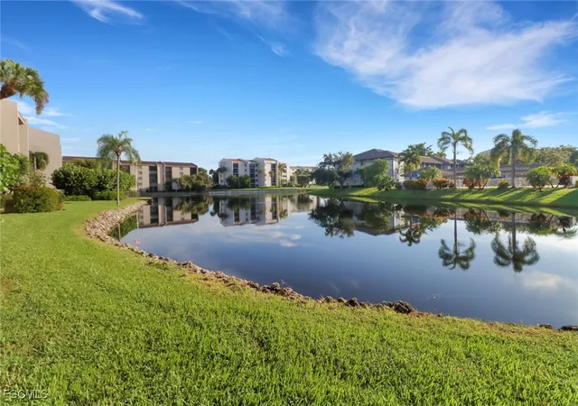 34th image of 4240 Steamboat Bnd #403, Fort Myers, FL 33919 | MLS# 2025026009