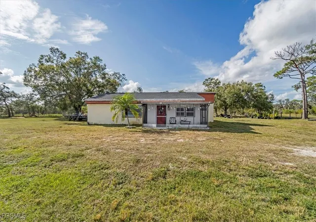 2nd image of 2099 Summerall Rd, Labelle, FL 33935 | MLS# 2025026073