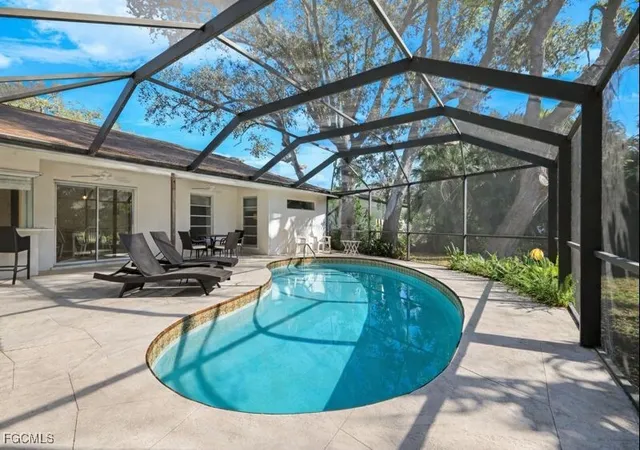 3rd image of 1334 Vesper Dr, Fort Myers, FL 33901 | MLS# 2025026140