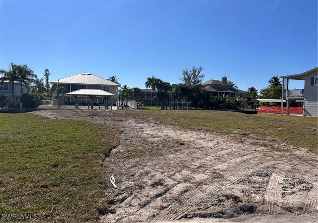 3rd image of 14 Pepita St, Fort Myers Beach, FL 33931 | MLS# 225084974