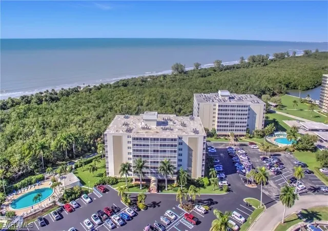 image of 3 Bluebill Ave, Naples, FL 34108