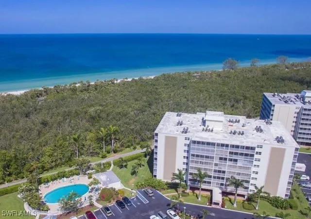 image of 3 Bluebill Ave, Naples, FL 34108