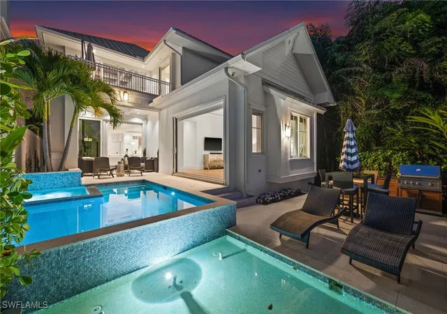 1st image of 770 Park St, Naples, FL 34102 | MLS# 225085032