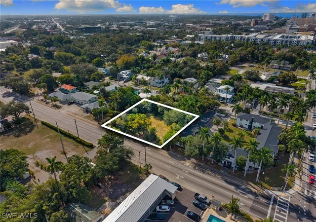 Homes for sale in Fort Myers, FL | 1526 Park Ave, Fort Myers, FL 33901 | MLS# 225085194