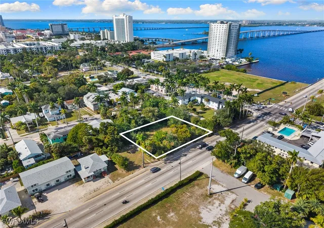 Homes for sale in Fort Myers, FL | 1526 Park Ave, Fort Myers, FL 33901 | MLS# 225085194