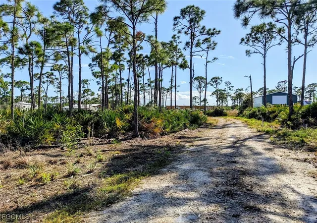 5th image of 4159 Sunshine Blvd, Saint James City, FL 33956 | MLS# 2025026389