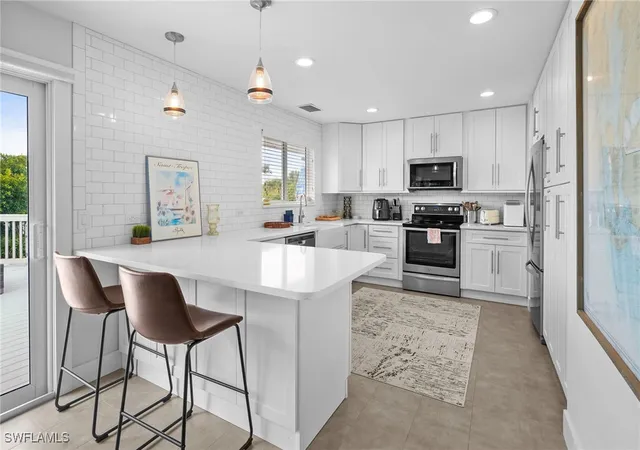 3rd image of 474 Lake Murex Cir, Sanibel, FL 33957 | MLS# 226000041
