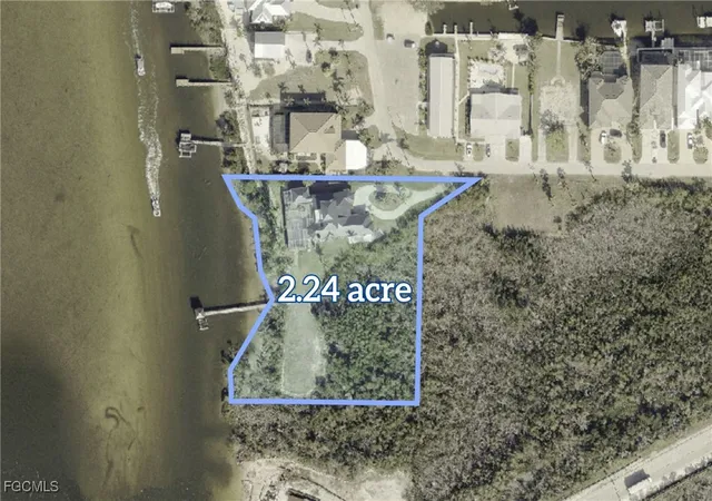 5th image of 12201 Shoreview Dr, Matlacha, FL 33993 | MLS# 2025024904
