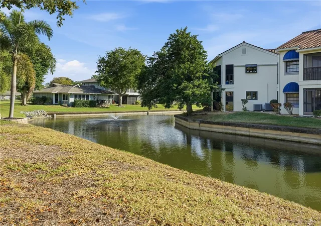 5th image of 4251 Island Cir #7, Fort Myers, FL 33919 | MLS# 2026000122