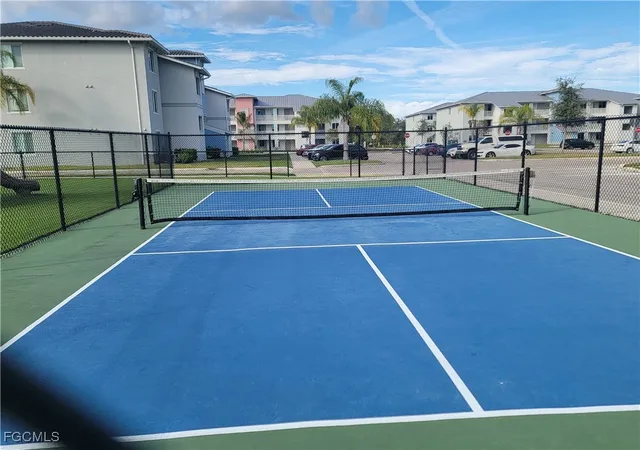 2nd image of 2913 Tuscan Dr, Cape Coral, FL 33909