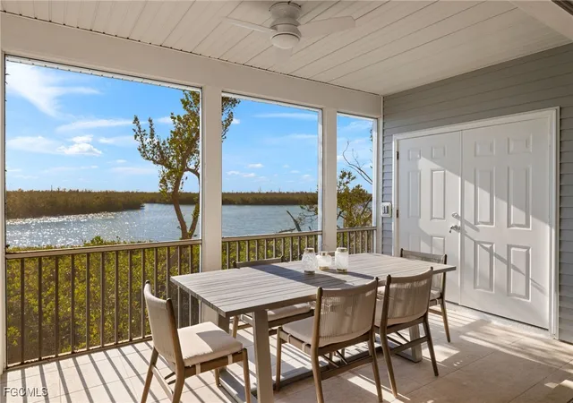 Listing Photo 4 - Condo for sale in building located at 5423 Shearwater Dr, Sanibel, FL 33957