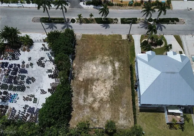 2nd image of 12070 Siesta Dr, Fort Myers Beach, FL 33931 | MLS# 2025026328