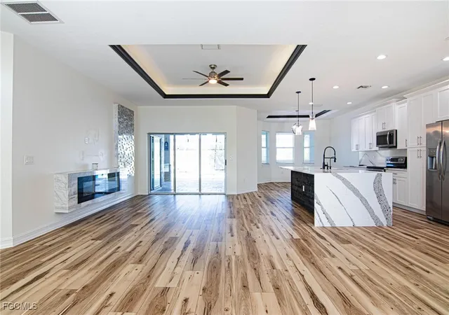 4th image of 223 Se 17Th St, Cape Coral, FL 33990 | MLS# 2026000225
