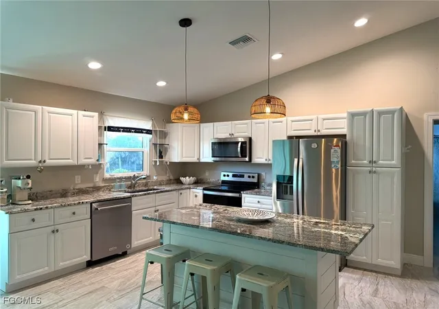 3rd image of 4511 Bartlett Pkwy, Captiva, FL 33924 | MLS# 2026000254