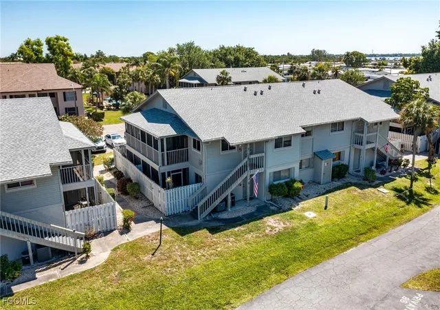 Listing Photo 2 - Condo for sale in building located at 5755 Foxlake Dr, North Fort Myers, FL 33917 - Unit #G