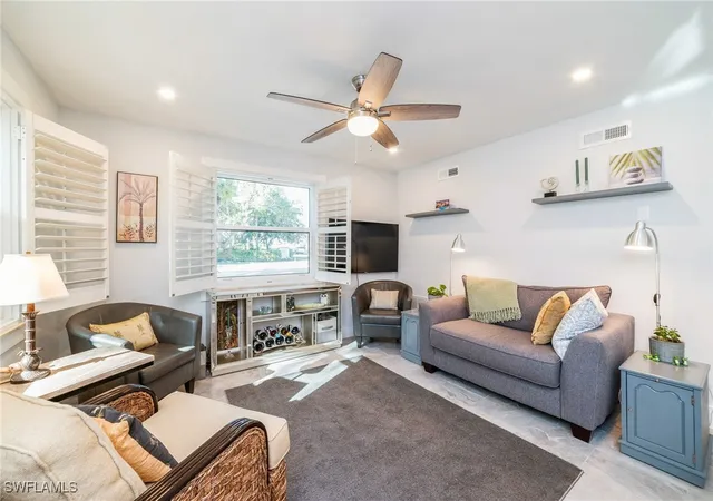 3rd image of 980 7Th Ave S, Naples, FL 34102