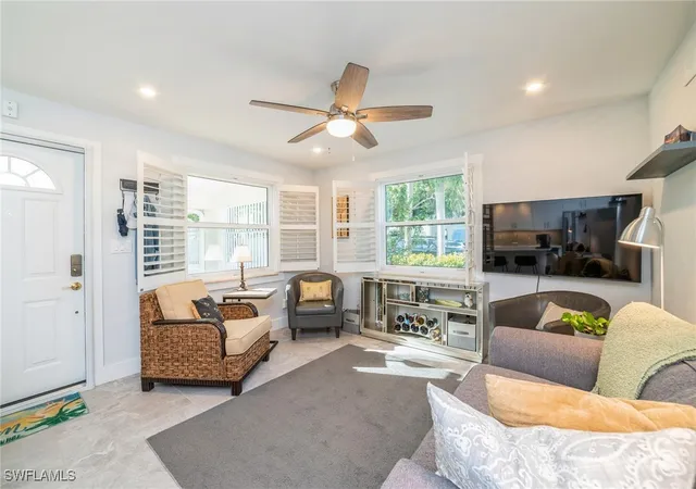5th image of 980 7Th Ave S, Naples, FL 34102