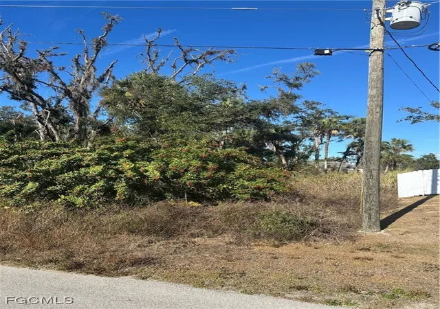 Photo 3 of Land for sale at 642 Kleinart Dr, Lehigh Acres, FL 33972 | MLS# 2026000454 | Listing updated on 2026-01-05