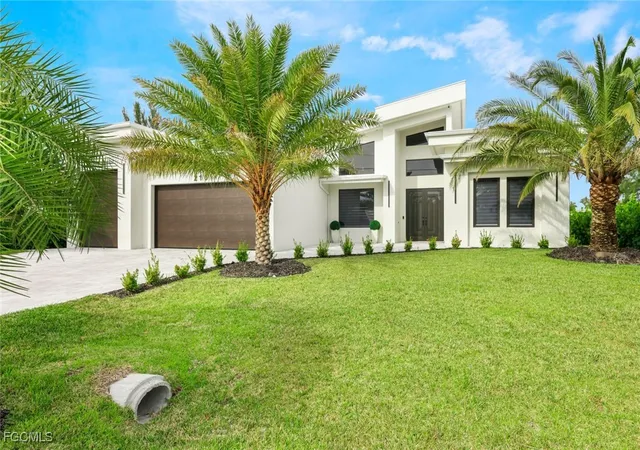 Photo 1 of Single family home for sale at 215 Se 28th Terrace, Cape Coral, FL 33904 | MLS# 2025014054 | Listing updated on 2026-05-31