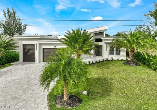 Photo 2 of Single family home for sale at 215 Se 28th Terrace, Cape Coral, FL 33904 | MLS# 2025014054 | Listing updated on 2026-05-31