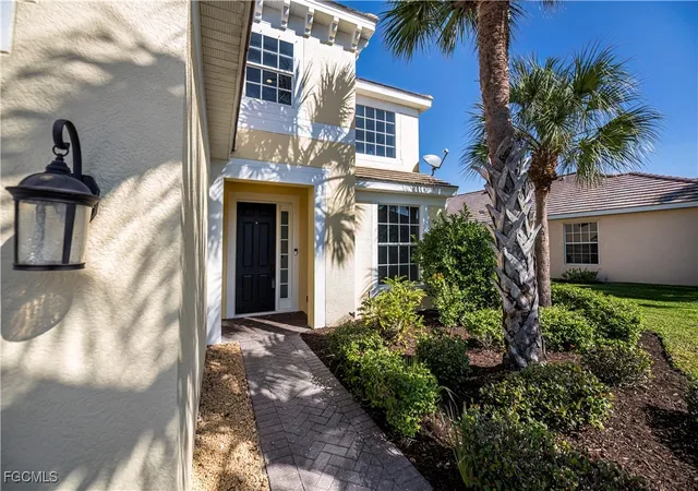 3rd image of 2615 Sunvale Ct, Cape Coral, FL 33991 | MLS# 2026000525
