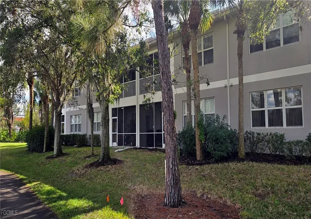5th image of 12100 Summergate Cir #203, Fort Myers, FL 33913 | MLS# 2026000634