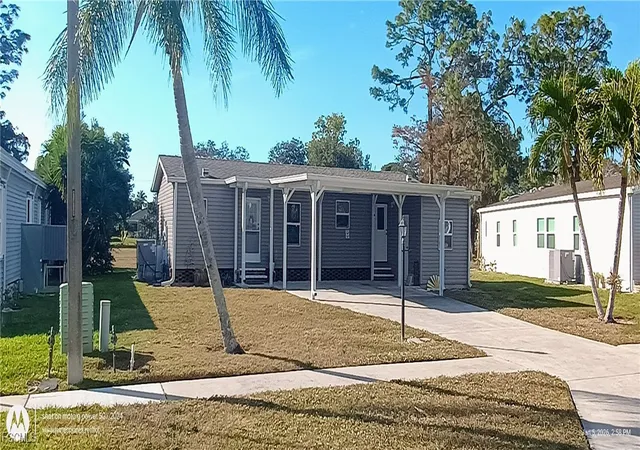 Homes for sale in Naples, FL | 133 Belle Isle Cir, Naples, FL 34112 | MLS# 2026000675