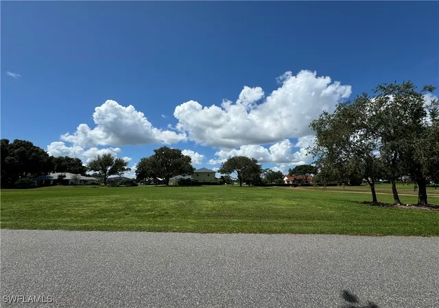 3rd image of 13 Meadowlake Cir S, Lake Placid, FL 33852 | MLS# 226000676