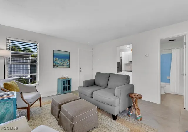 4th image of 665 12Th Ave S #665, Naples, FL 34102 | MLS# 2026000881