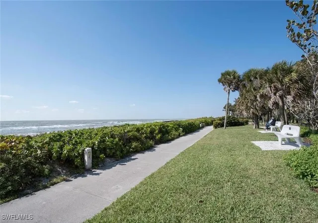 26th image of 4126 Belair Ln #B6, Naples, FL 34103 | MLS# 226000536