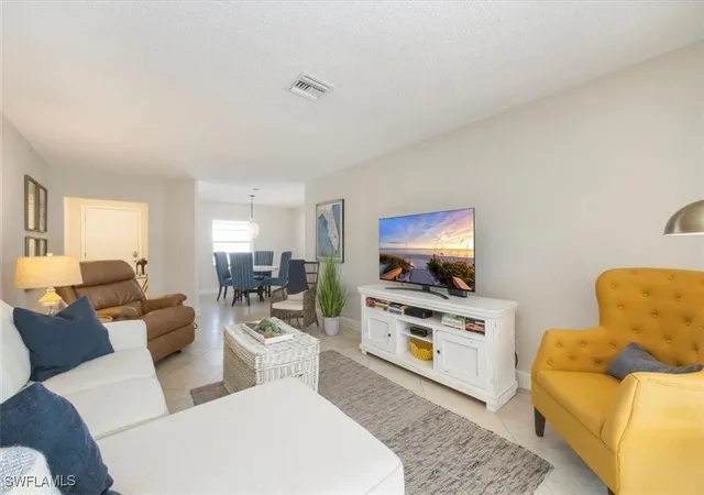 3rd image of 4126 Belair Ln #B6, Naples, FL 34103 | MLS# 226000536