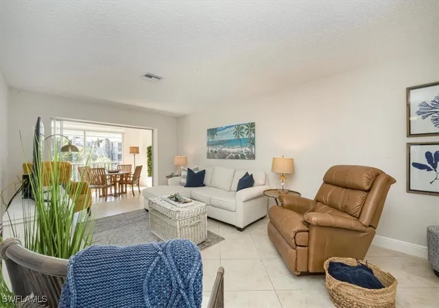 5th image of 4126 Belair Ln #B6, Naples, FL 34103 | MLS# 226000536