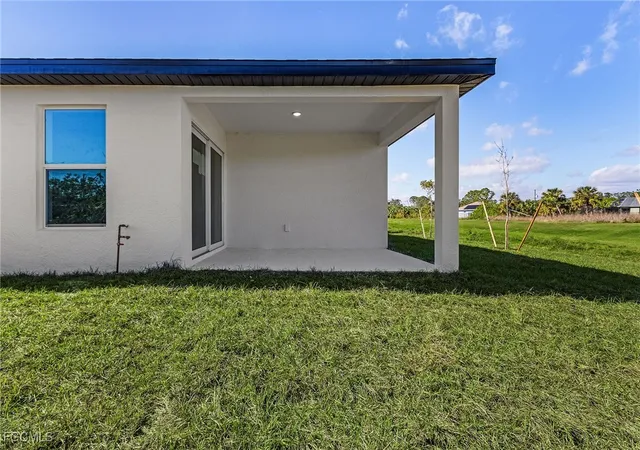 21st image of 545 Oakshire Ln, Lehigh Acres, FL 33972 | MLS# 2026000972