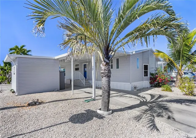 Photo 2 of Manufactured home for sale at 3065 Skipper Ln, St James City, FL 33956 | MLS# 2026001055 | Listing updated on 2026-08-31