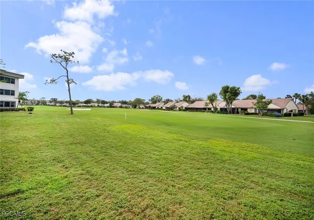 Listing Photo 5 - Condo for sale in building located at 6102 Augusta Dr, Fort Myers, FL 33907 - Unit #302