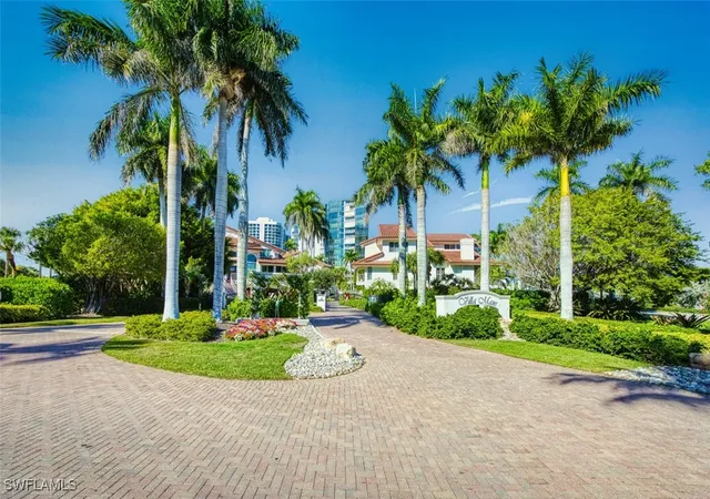 2nd image of 4717 Villa Mare Ln #26-15, Naples, FL 34103 | MLS# 226001044