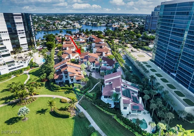 5th image of 4717 Villa Mare Ln #26-15, Naples, FL 34103 | MLS# 226001044