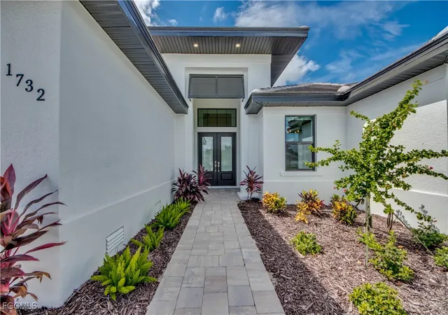 Photo 1 of Single family home for sale at 1732 Se 40th Terrace, Cape Coral, FL 33904 | MLS# 2026001245 | Listing updated on 2026-07-06