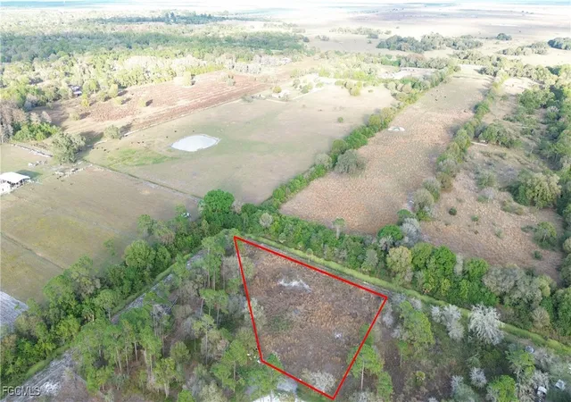 3rd image of 985 N Elk St, Clewiston, FL 33440 | MLS# 2026001322