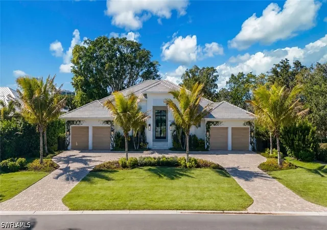 1st image of 4851 Crayton Rd, Naples, FL 34103 | MLS# 225083050