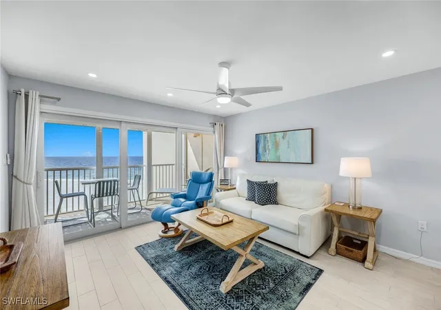 Listing Photo 4 - Condo for sale in building located at 25830 Hickory Blvd, Bonita Springs, FL 34134 - Unit #308