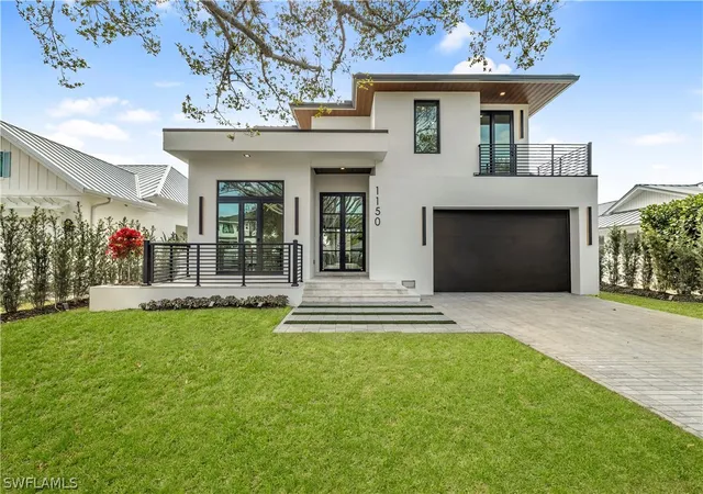 3rd image of 1150 8Th Ter N, Naples, FL 34102 | MLS# 225083633