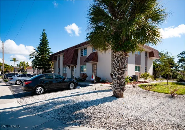 4th image of 457 Tallwood St #108, Marco Island, FL 34145 | MLS# 226001193