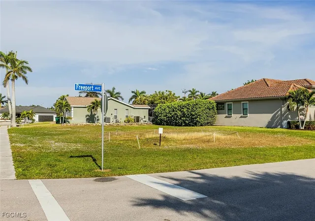 3rd image of 1318 Freeport Ave, Marco Island, FL 34145 | MLS# 2026001494