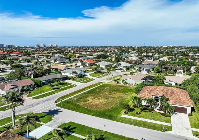 8th image of 1318 Freeport Ave, Marco Island, FL 34145 | MLS# 2026001494