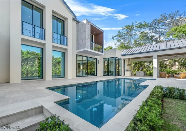 Photo 3 of Single family home for sale at 1800 Crayton Rd, Naples, FL 34102 | MLS# 225076238 | Listing updated on 2026-07-08