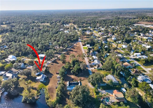 4th image of 2111 Gardner Ct, Alva, FL 33920 | MLS# 2026001519